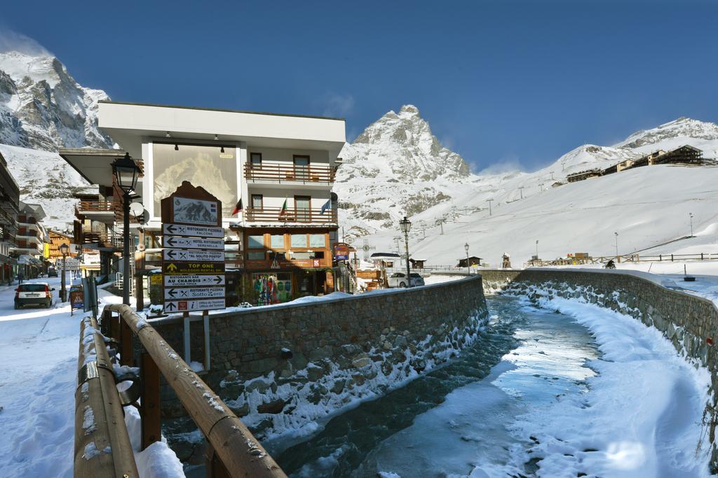 بيريوِل تْشيرفينيا Hotel Meuble' Joli المظهر الخارجي الصورة